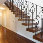 Cómo Combinar Madera Y Metal En Una Escalera Para Lograr Un Diseño único