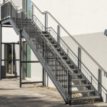 Escaleras Industriales: Diseño Robusto Y Estético Para Viviendas Y Comercios